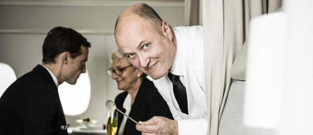 Colin Field, bartender principal do hotel Ritz Paris e Air France Colin Field, bartender principal do hotel Ritz Paris e Air France