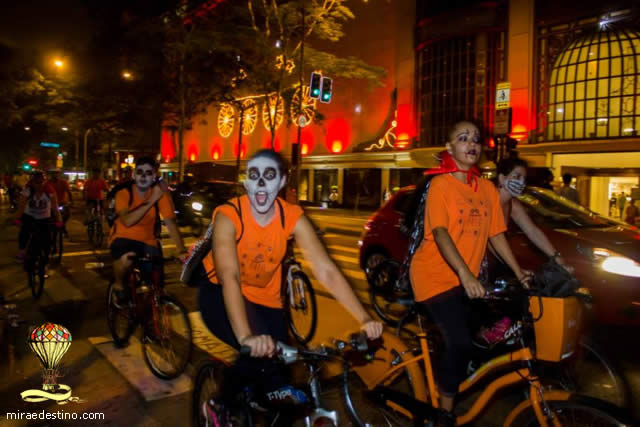 Pedalando com o Pátio ganha nova versão temática de Halloween