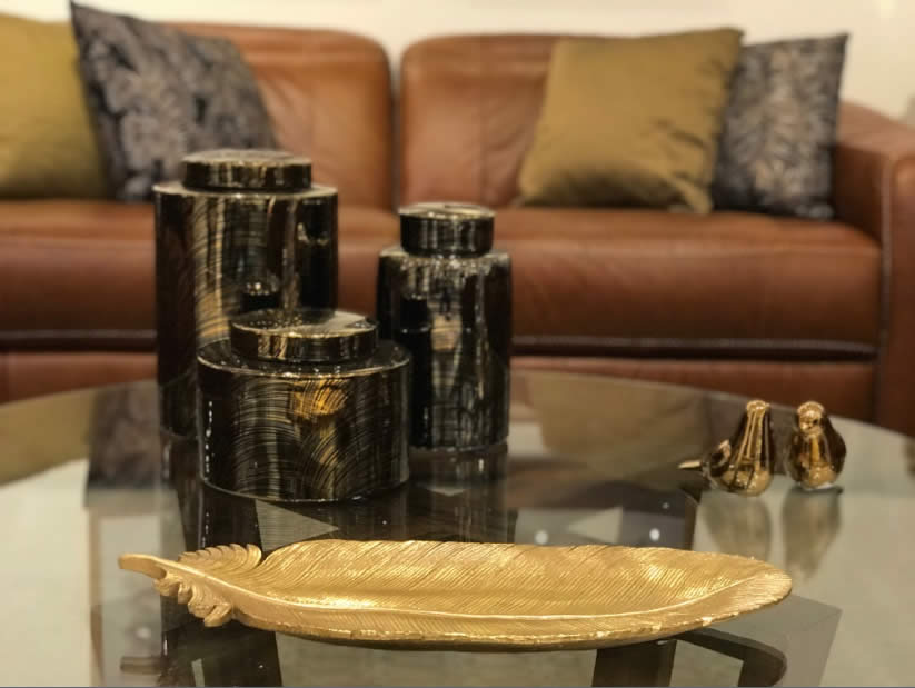 Coleção Black & Gold - Cecilia Dale: Chique e contemporâneo: 5 motivos para usar preto e dourado na decoração