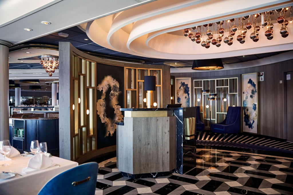 Companhia de cruzeiros de luxo mais premiada do mundo vem ao Brasil para temporada na América do Sul Crystal - Pier 1 Cruise Experts - Melhor Navio de Cruzeiro do Mundo - Condé Nast Travelers Reader Choice Awards - all inclusive Crystal Symphony