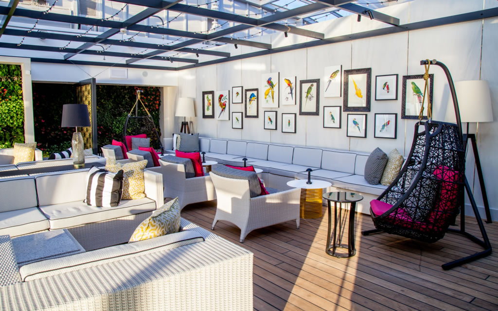 Companhia de cruzeiros de luxo mais premiada do mundo vem ao Brasil para temporada na América do Sul Crystal - Pier 1 Cruise Experts - Melhor Navio de Cruzeiro do Mundo - Condé Nast Travelers Reader Choice Awards - all inclusive Crystal Symphony