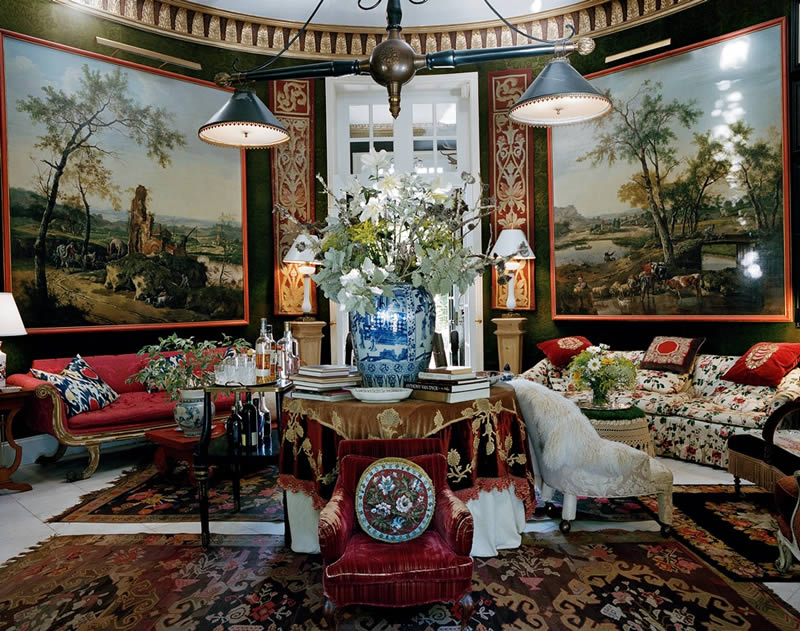 At Home, with Flowers - by Margot Shaw. The Peak of Chic ( thepeakofchic.blogspot.com ) At Home, with Flowers