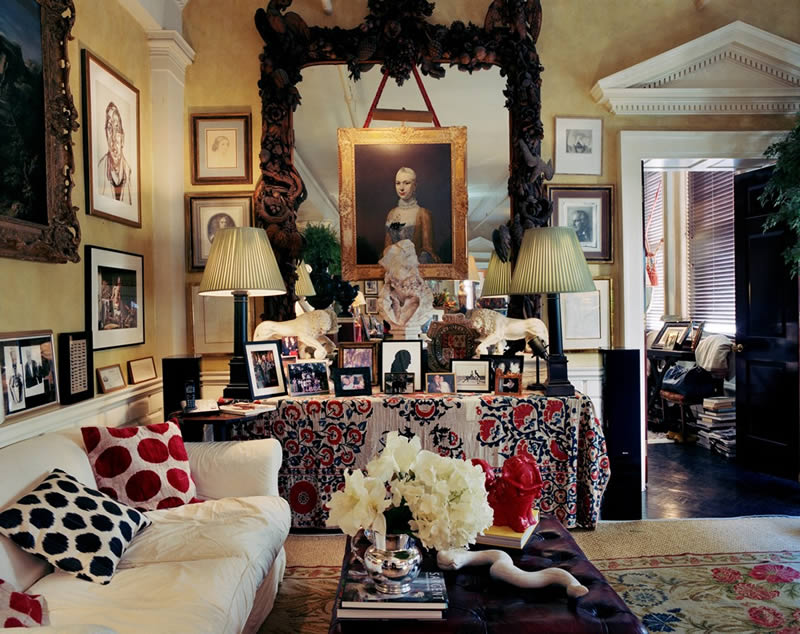 At Home, with Flowers - by Margot Shaw. The Peak of Chic ( thepeakofchic.blogspot.com ) At Home, with Flowers