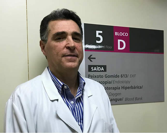 Dr. Artur A. Parada - Endoscopista - Médico Cirurgião